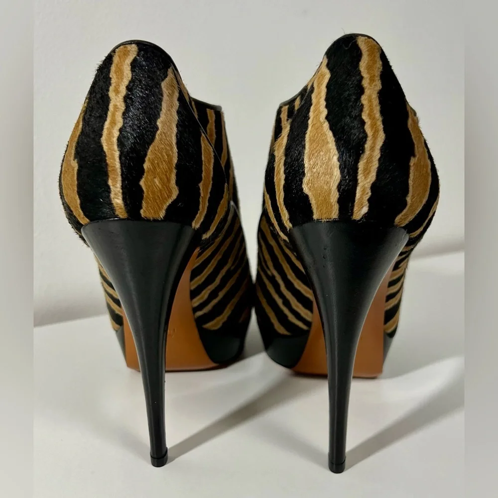 Gucci Ponyhair Pumps NWOT